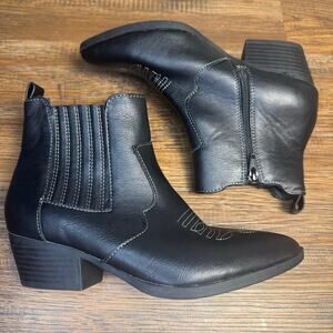 Sun + Stone Grangerr Black Booties 5.5 Medium cushioned goring western boot